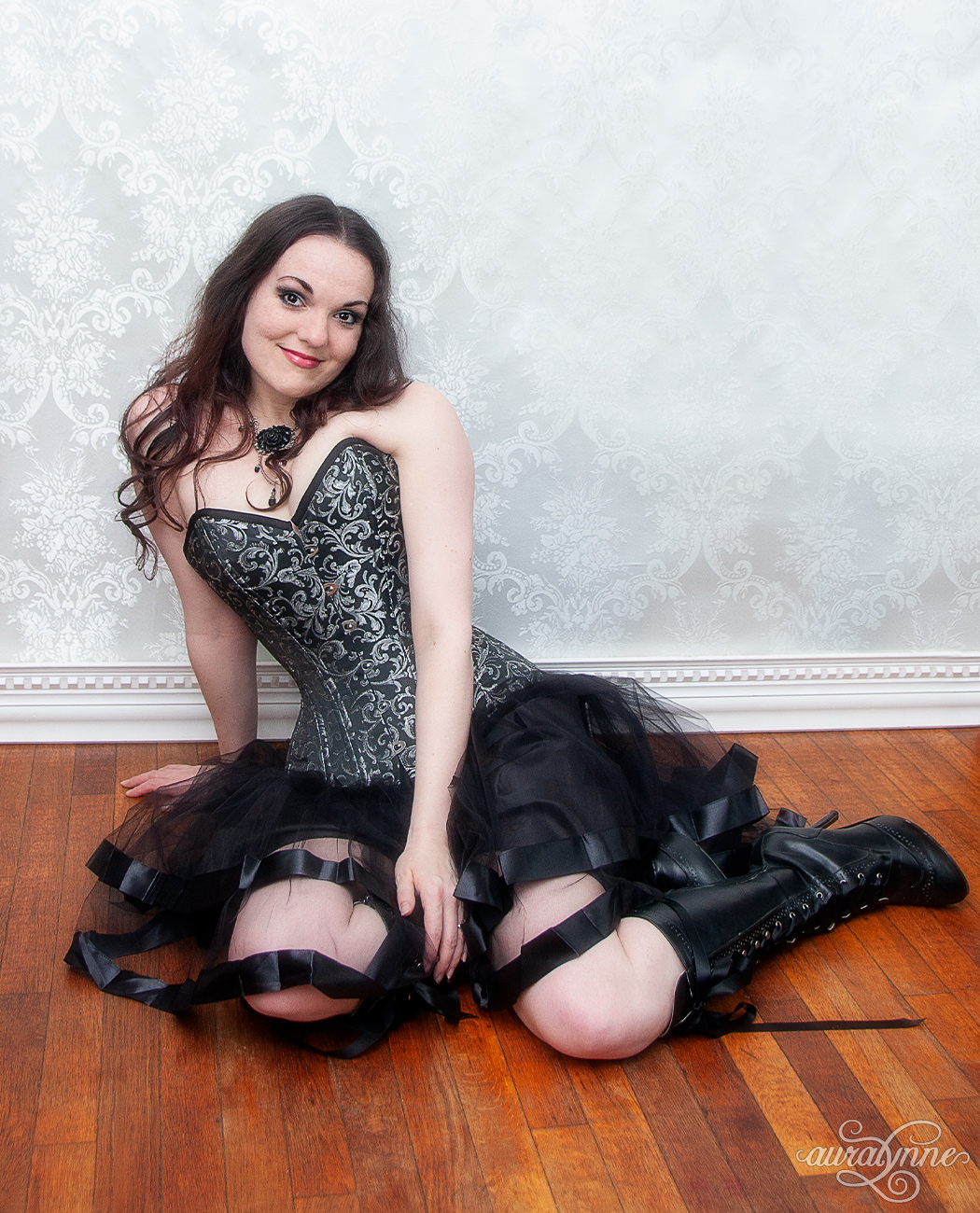 Sitting pretty (and comfortably) while tightlaced in a corset