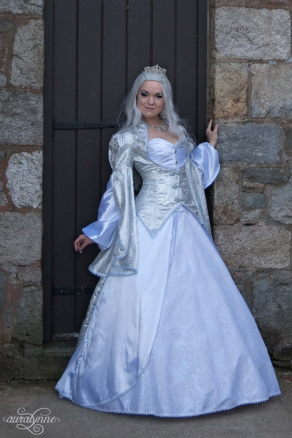 White Fantasy Queen Costume Front